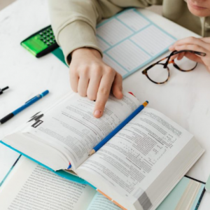 Presencial / Secundaria / 3h a la semana Copiar